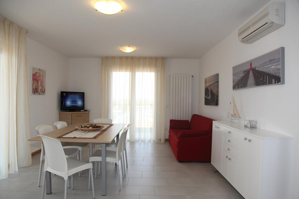 Villa Bruna Lignano Sabbiadoro Zimmer foto